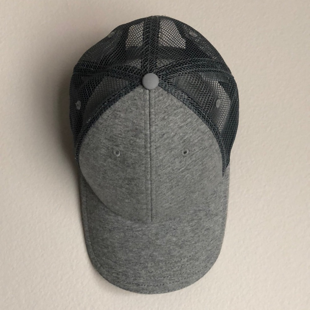 Mesh cap